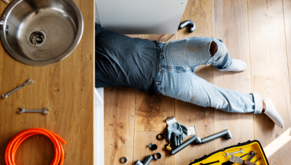 Vendor Contracts: What Condo Boards Should Review Before the Busy Maintenance Season